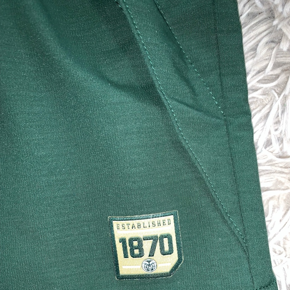 Colorado State University Under Armour XL Shirt - Picture 6 of 8